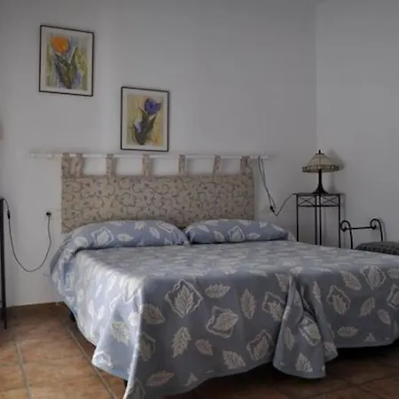 Beautiful House In Second Line Of The Beach Сasa de vacaciones *